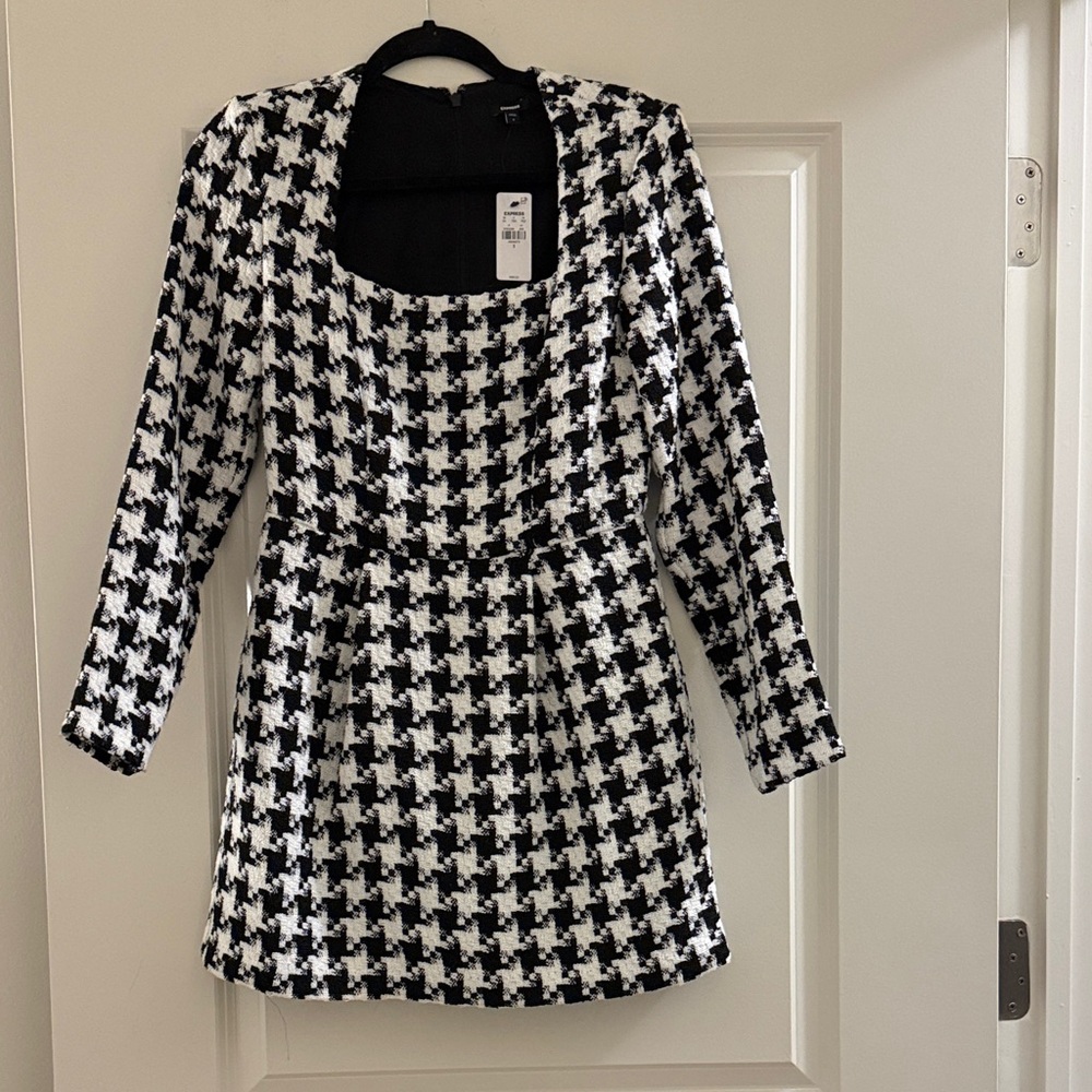 Express Black and White Houndstooth Midi Dress